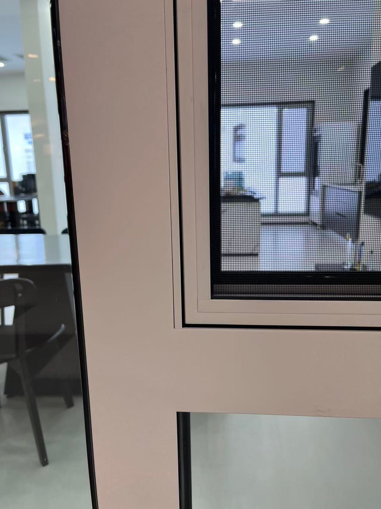 SKATE aluminum tilt-and-turn window — thumbnail 4